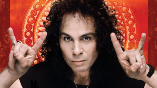 Ronnie James Dio L'autobiographie et peut-être 3 chansons inédites...